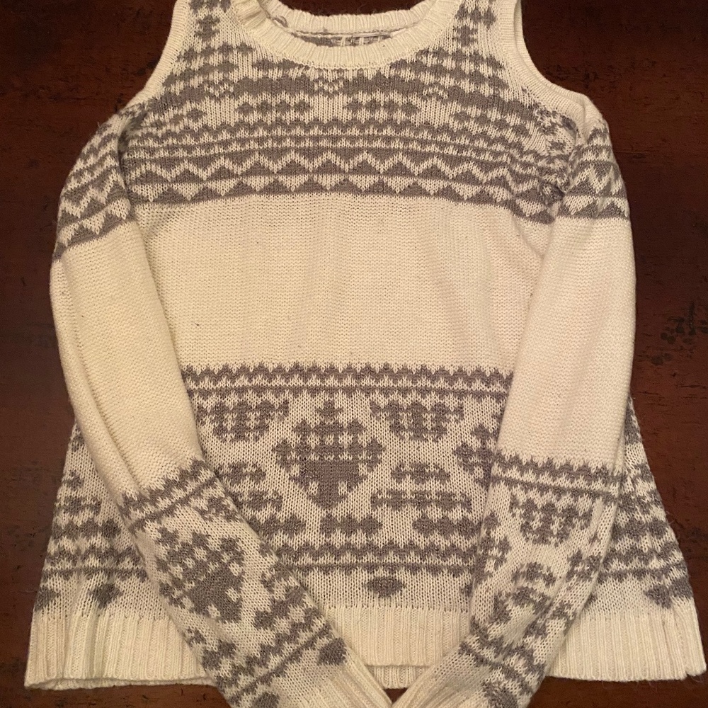 Knit sweater